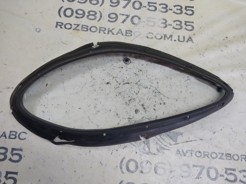 Пыльник фары правый Macan 2015 95B CTMA Пыльник фары правый Macan 2015 95B CTMA