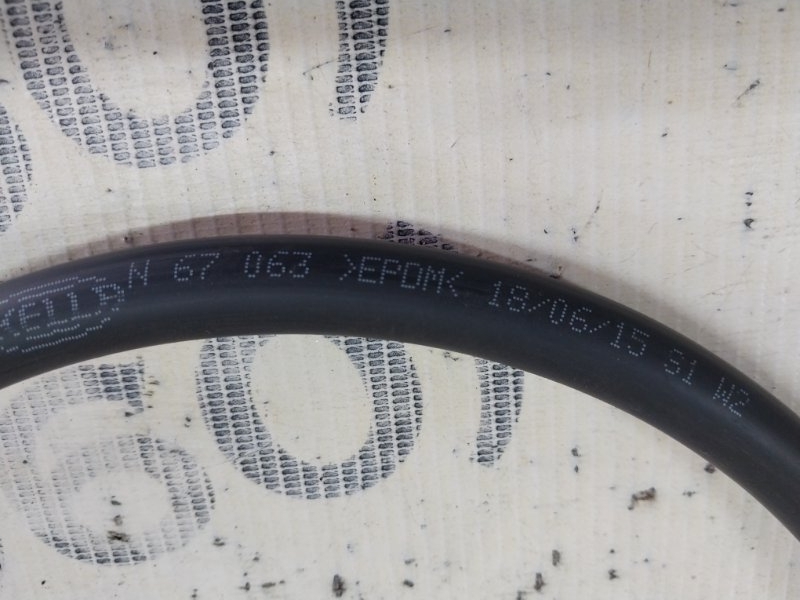 Шланг омывателя фар Macan 2015 95B CTMA Шланг омывателя фар Macan 2015 95B CTMA