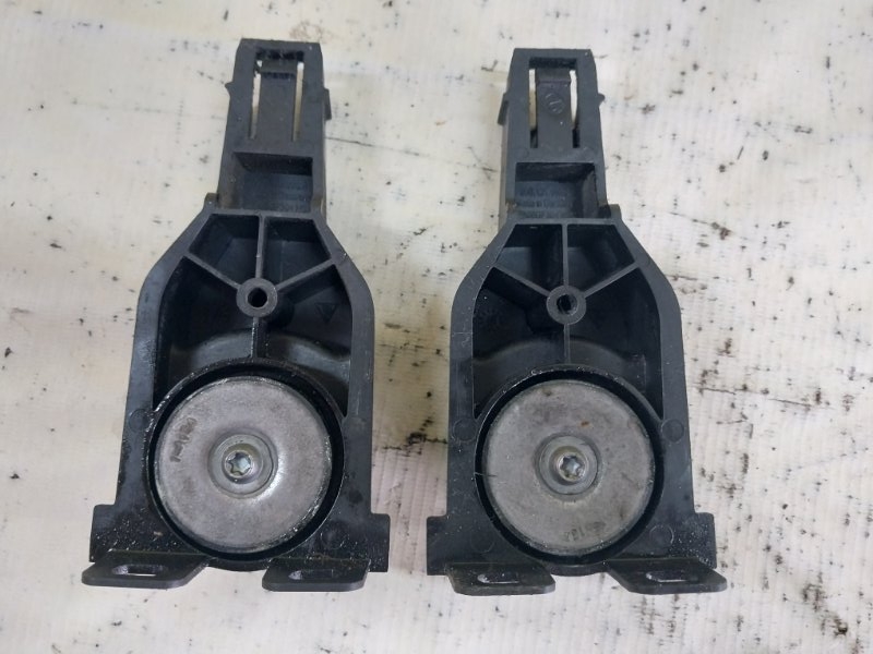 Кронштейни крепление радиатора Porsche Macan 95B CTMA Кронштейни крепление радиатора Porsche Macan 95B CTMA