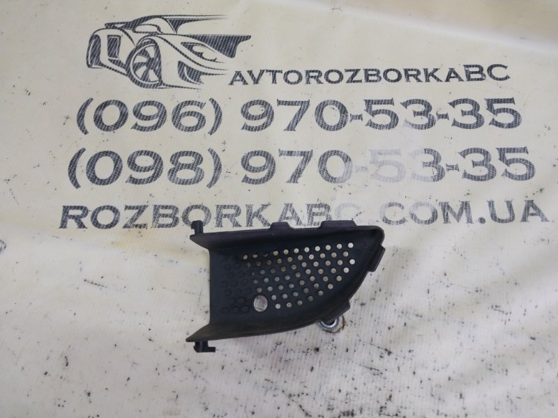 Запчасть воздуховод передний правый Porsche Macan 2015 95B CTMA 95B121700B1E0 Б/У Воздуховод передний правый Porsche Macan 2015 95B CTMA 95B121700B1E0 Б/У