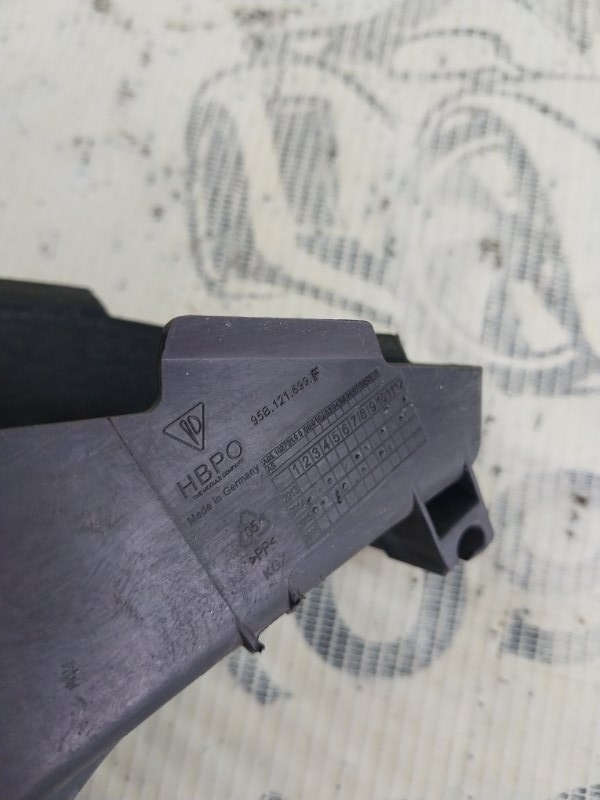 Воздуховод левый Macan 2015 95B CTMA Воздуховод левый Macan 2015 95B CTMA