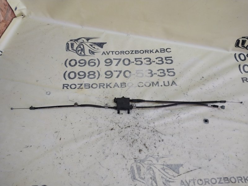 Запчасть трос замка капота Porsche Macan 2015 95B CTMA 95B823536 Б/У Трос замка капота Porsche Macan 2015 95B CTMA 95B823536 Б/У