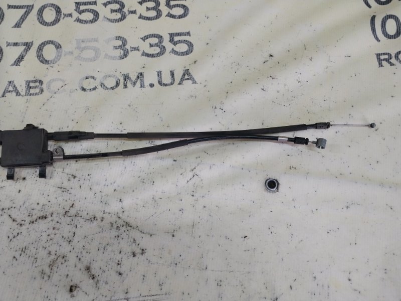 Трос замка капота Macan 2015 95B CTMA Трос замка капота Macan 2015 95B CTMA