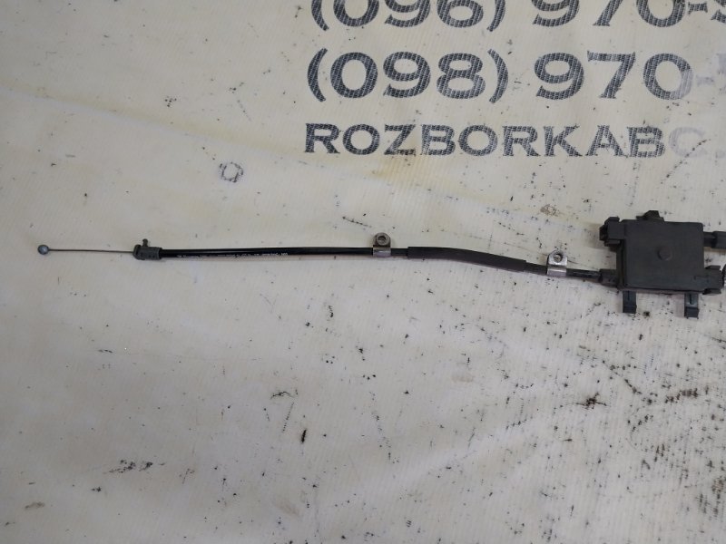 Трос замка капота Porsche Macan 95B CTMA Трос замка капота Porsche Macan 95B CTMA