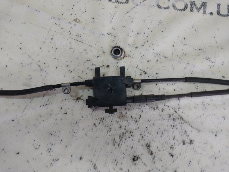 Трос замка капота Macan 2015 95B CTMA Трос замка капота Macan 2015 95B CTMA