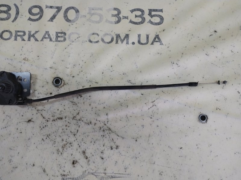 Трос замка капота Macan 2015 95B CTMA Трос замка капота Macan 2015 95B CTMA