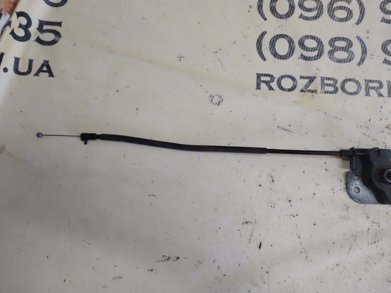 Трос замка капота Porsche Macan 95B CTMA Трос замка капота Porsche Macan 95B CTMA