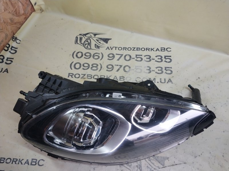 Запчасть фара правая Porsche Macan 2015 95B CTMA 95B941030BA Б/У Фара правая Porsche Macan 2015 95B CTMA 95B941030BA Б/У