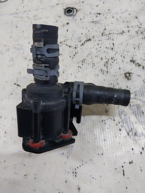 Дополнительная помпа S5 2017 Coupe 3.0 CWGD Дополнительная помпа S5 2017 Coupe 3.0 CWGD