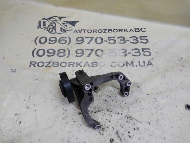 Запчасть кронштейн компрессора кондиционера Audi S5 2017 Coupe 3.0 CWGD 06M260885M Б/У Кронштейн компрессора кондиционера Audi S5 2017 Coupe 3.0 CWGD 06M260885M Б/У