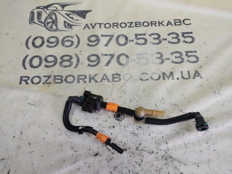 Запчасть клапан адсорбера топливных паров Ford Explorer 2020 3.0 GL3Z9B325B Б/У Клапан адсорбера топливных паров Ford Explorer 2020 3.0 GL3Z9B325B Б/У