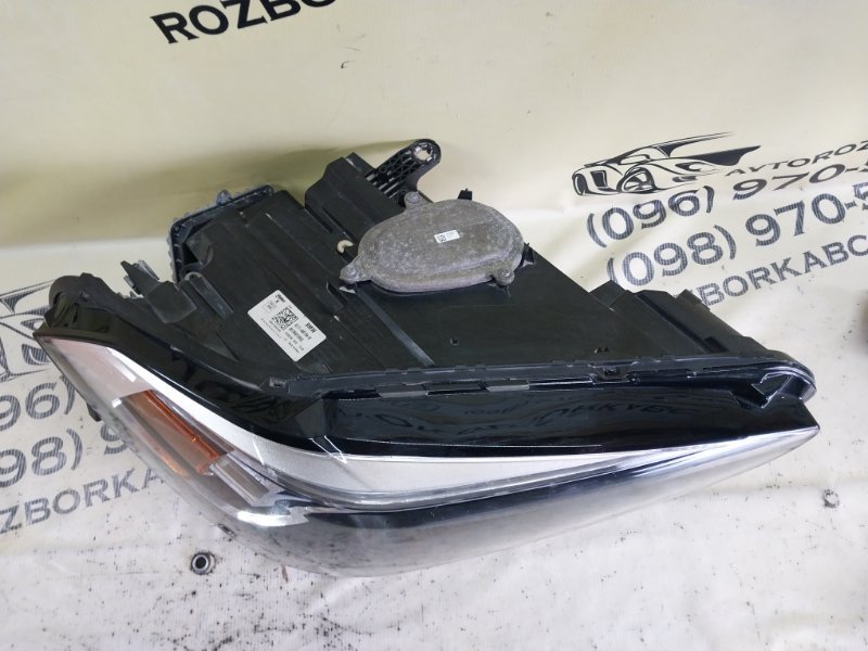 Фара правая X1 2020 F48 B46A20O1 Фара правая X1 2020 F48 B46A20O1