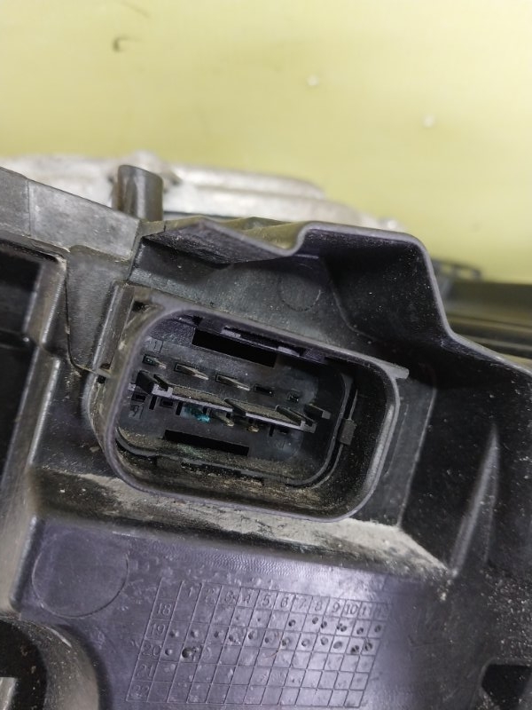 Фара правая X1 2020 F48 B46A20O1 Фара правая X1 2020 F48 B46A20O1