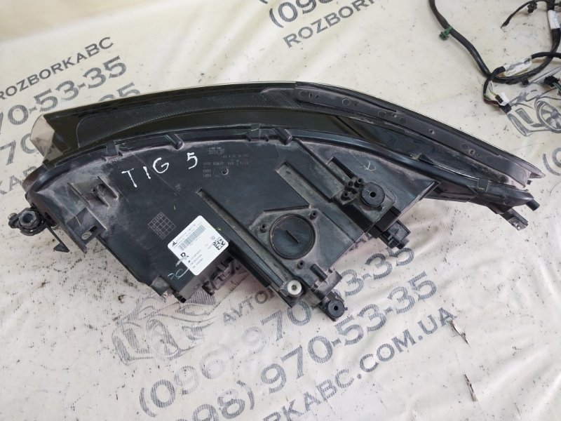 Фара правая Tiguan 2022 Tiguan 2 2.0 DTEA Фара правая Tiguan 2022 Tiguan 2 2.0 DTEA