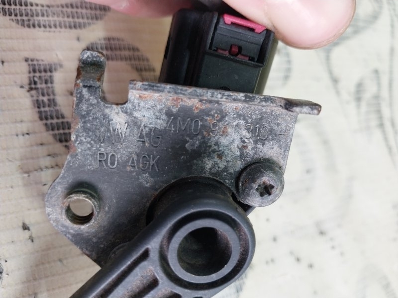 Датчик высоты дорожного просвета Tiguan 2022 Tiguan 2 2.0 DTEA Датчик высоты дорожного просвета Tiguan 2022 Tiguan 2 2.0 DTEA