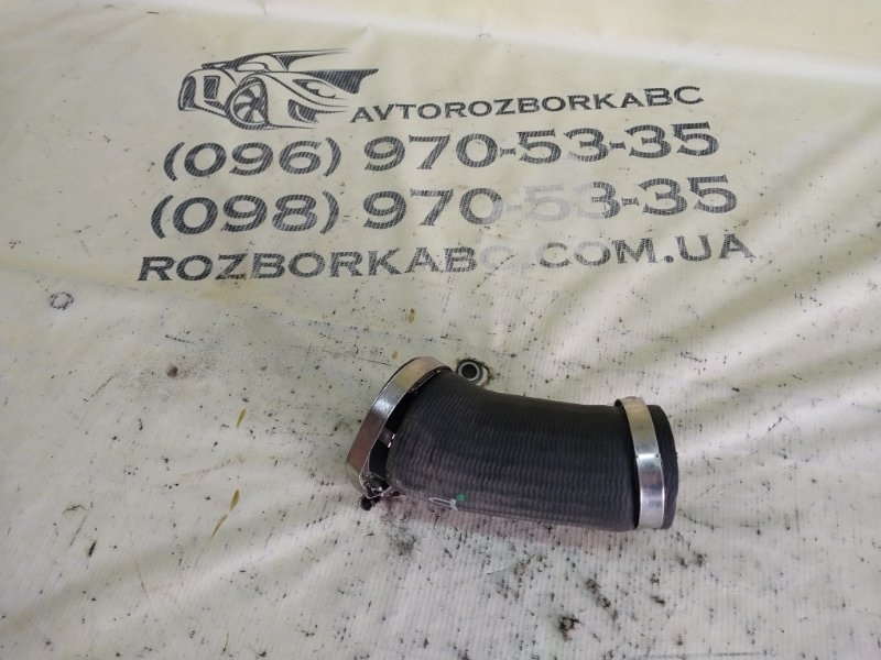 Запчасть патрубок интеркулера Volkswagen Tiguan 2022 Tiguan 2 2.0 DTEA 6C0145838A Б/У Патрубок интеркулера Volkswagen Tiguan 2022 Tiguan 2 2.0 DTEA 6C0145838A Б/У