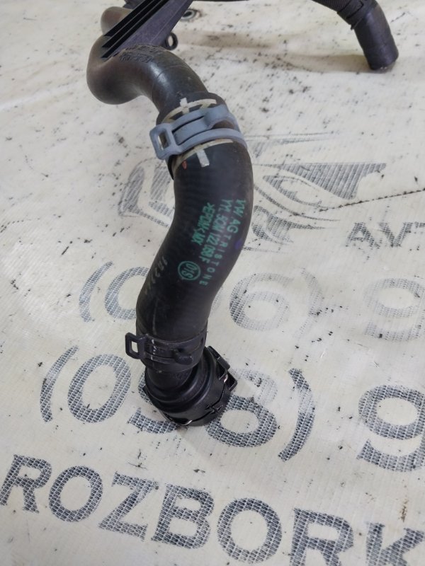 Патрубок системы охлаждения Tiguan 2022 Tiguan 2 2.0 DTEA Патрубок системы охлаждения Tiguan 2022 Tiguan 2 2.0 DTEA