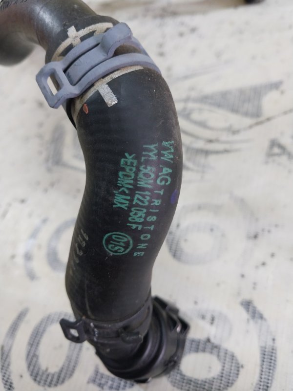 Патрубок системы охлаждения Tiguan 2022 Tiguan 2 2.0 DTEA Патрубок системы охлаждения Tiguan 2022 Tiguan 2 2.0 DTEA