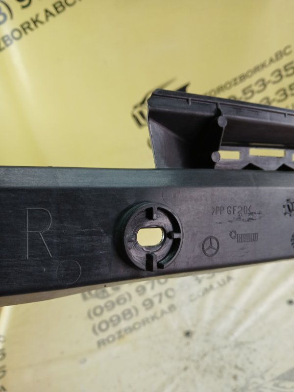 Кронштейн порога правый GLC 300 2019 X253 27492031635081 Кронштейн порога правый GLC 300 2019 X253 27492031635081