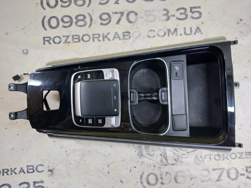 Накладка центральной консоли GLB 2020 X247 D260920(D19) Накладка центральной консоли GLB 2020 X247 D260920(D19)