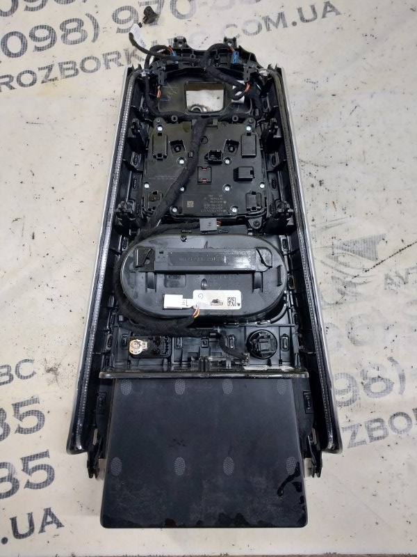 Накладка центральной консоли GLB 2020 X247 D260920(D19) Накладка центральной консоли GLB 2020 X247 D260920(D19)