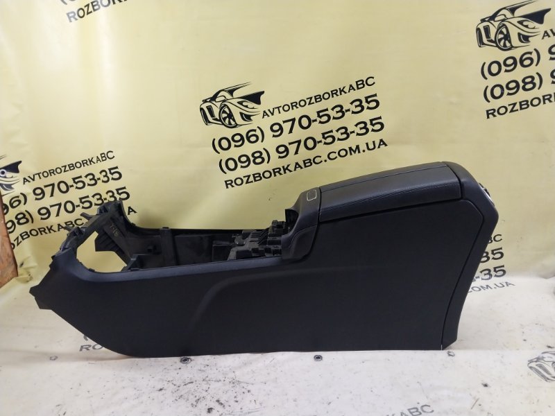 Запчасть центральна консоль с подлокотником Mercedes-Benz GLB 2020 X247 D260920(D19) A2476831800 Б/У Центральна консоль с подлокотником Mercedes-Benz GLB 2020 X247 D260920(D19) A2476831800 Б/У