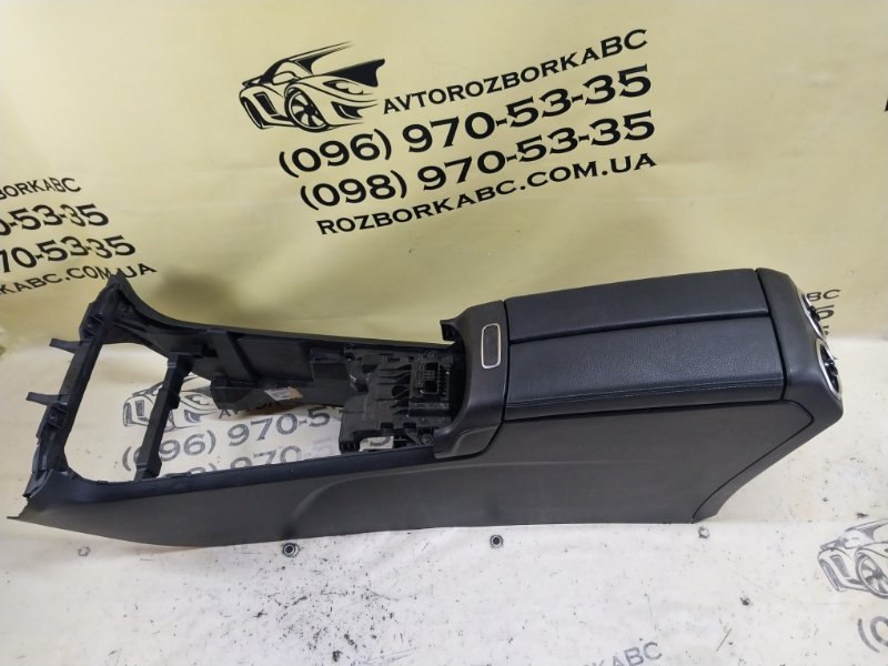 Центральна консоль с подлокотником GLB 2020 X247 D260920(D19) Центральна консоль с подлокотником GLB 2020 X247 D260920(D19)