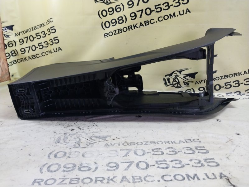 Центральна консоль с подлокотником GLB 2020 X247 D260920(D19) Центральна консоль с подлокотником GLB 2020 X247 D260920(D19)