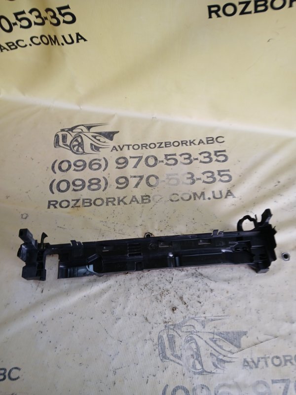 Запчасть кронштейн радиатора передний левый Mercedes-Benz GLC 300 2019 X253 27492031635081 A0995040700 Б/У Кронштейн радиатора передний левый Mercedes-Benz GLC 300 2019 X253 27492031635081 A0995040700 Б/У