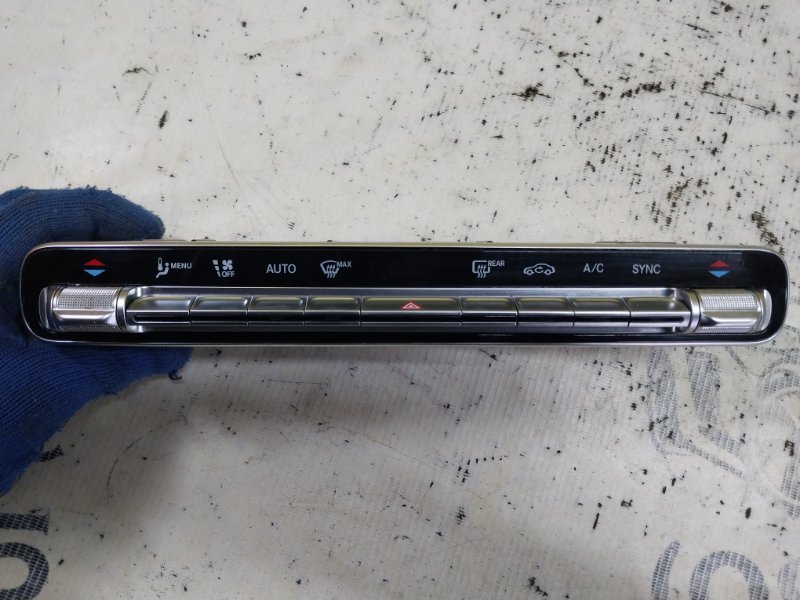 Блок климат-контроля GLB 2020 X247 D260920(D19) Блок климат-контроля GLB 2020 X247 D260920(D19)