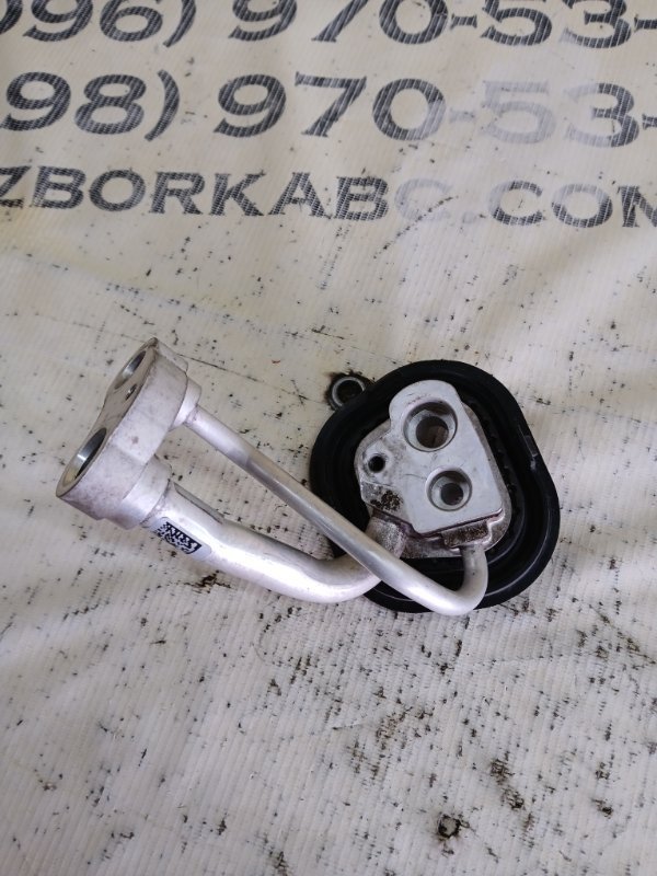 Клапан кондиционера Q8 2019 3.0 DCBD Клапан кондиционера Q8 2019 3.0 DCBD