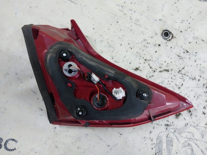 Фонарь внутренний правый Ioniq Hybrid 2019 1.6 DOHC - GDI Фонарь внутренний правый Ioniq Hybrid 2019 1.6 DOHC - GDI