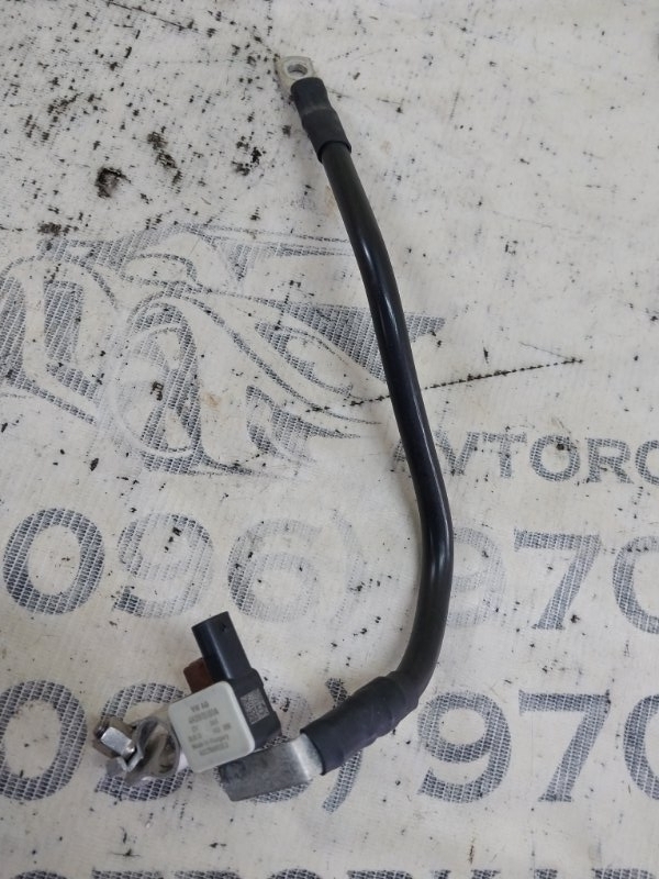 Клемма минусовая Q8 2019 3.0 DCBD Клемма минусовая Q8 2019 3.0 DCBD