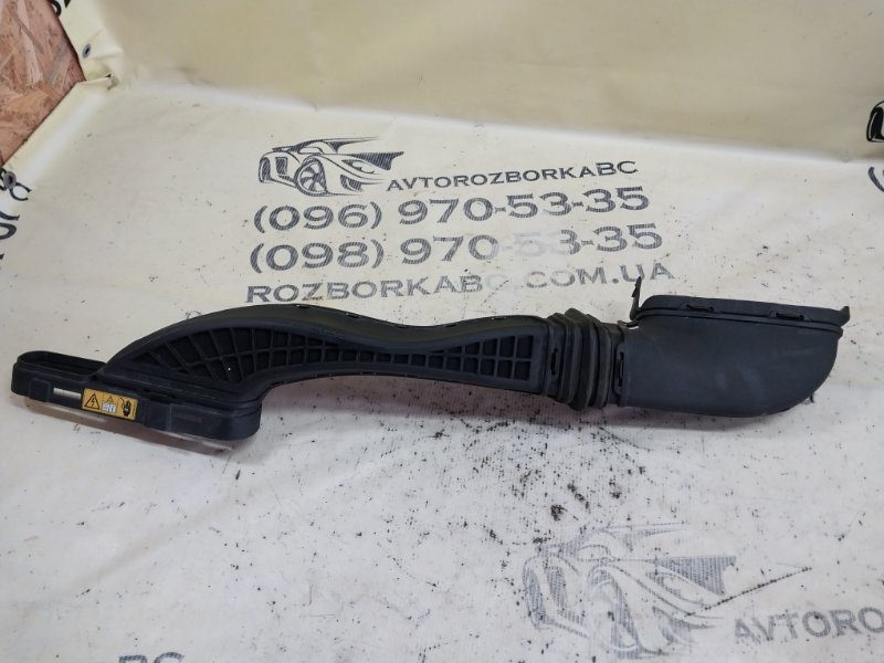 Запчасть патрубок воздушного фильтра Mercedes-Benz GLB 2020 X247 D260920(D19) A2600902000 Б/У Патрубок воздушного фильтра Mercedes-Benz GLB 2020 X247 D260920(D19) A2600902000 Б/У