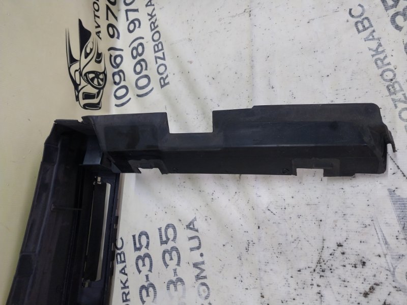 Дефлектор радиатора GLB 2020 X247 D260920(D19) Дефлектор радиатора GLB 2020 X247 D260920(D19)