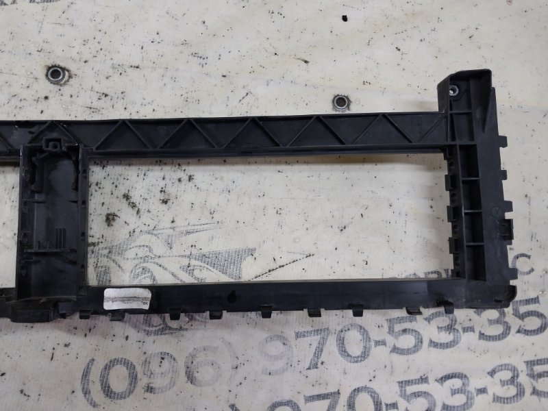 Дефлектор радиатора GLB 2020 X247 D260920(D19) Дефлектор радиатора GLB 2020 X247 D260920(D19)