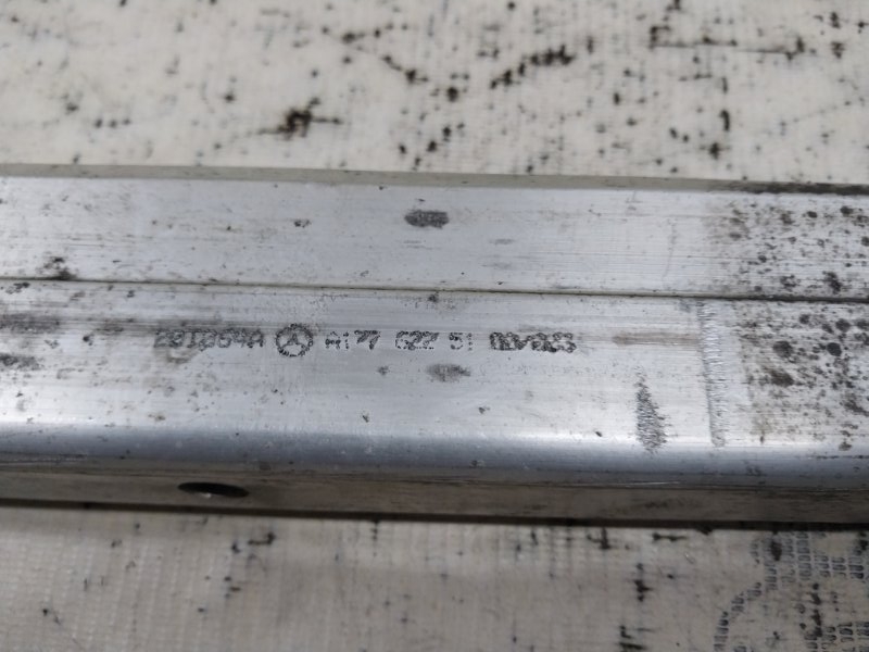 Кронштейн радиатора GLB 2020 X247 D260920(D19) Кронштейн радиатора GLB 2020 X247 D260920(D19)