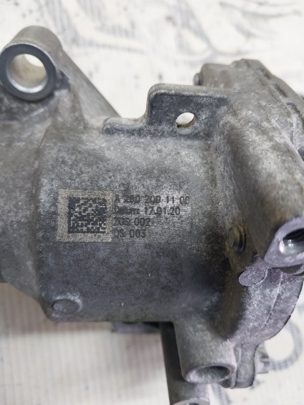 Помпа GLB 2020 X247 D260920(D19) Помпа GLB 2020 X247 D260920(D19)