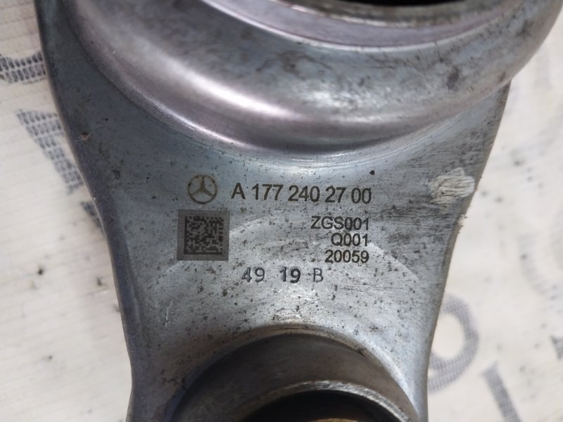 Подушка двигателя GLB 2020 X247 D260920(D19) Подушка двигателя GLB 2020 X247 D260920(D19)