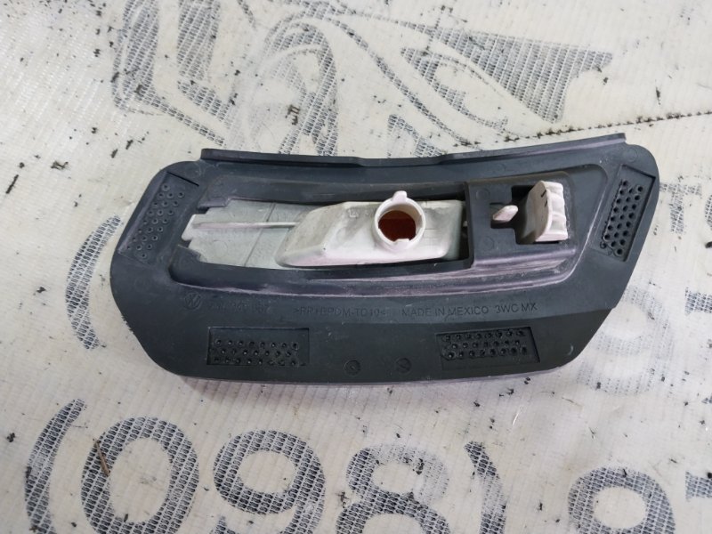 Катафот бампера Volkswagen Tiguan Tiguan 2 2.0 DTEA Катафот бампера Volkswagen Tiguan Tiguan 2 2.0 DTEA