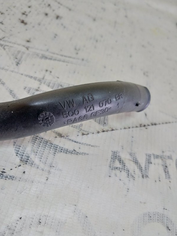 Трубка системы охлаждения Volkswagen Tiguan Tiguan 2 2.0 DTEA Трубка системы охлаждения Volkswagen Tiguan Tiguan 2 2.0 DTEA