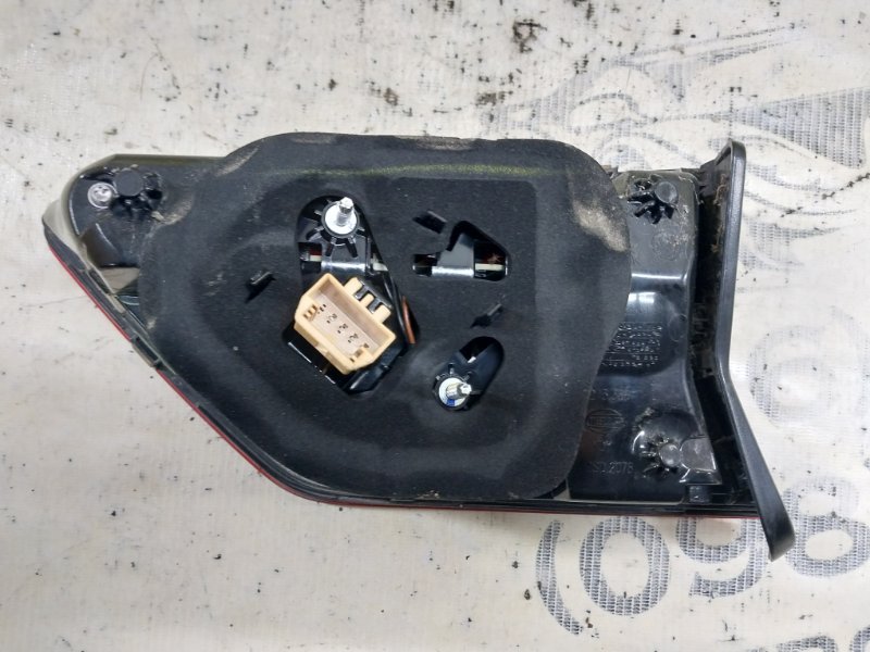 Фонарь внутренний задний левый Volkswagen Tiguan Tiguan 2 2.0 DTEA Фонарь внутренний задний левый Volkswagen Tiguan Tiguan 2 2.0 DTEA