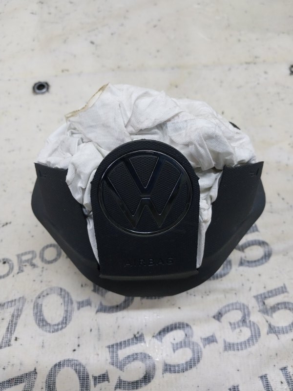 Подушка безопасности в руль Tiguan 2022 Tiguan 2 2.0 DTEA Подушка безопасности в руль Tiguan 2022 Tiguan 2 2.0 DTEA