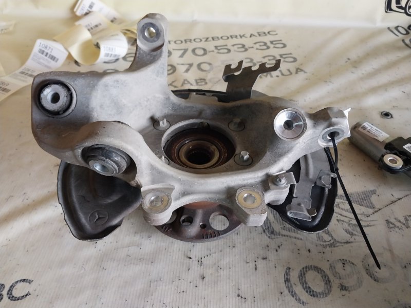 Цапфа задняя правая GLC 300 2019 X253 27492031635081 Цапфа задняя правая GLC 300 2019 X253 27492031635081