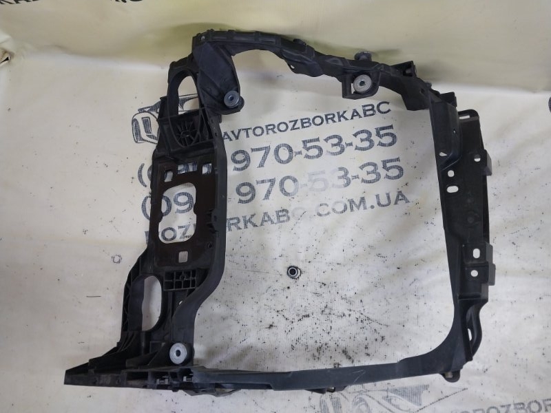 Кронштейни крепление радиатора левые Macan 2015 95B CTMA Кронштейни крепление радиатора левые Macan 2015 95B CTMA