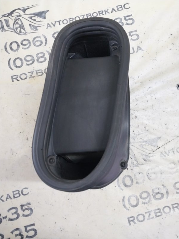 Корпус воздушного фильтра левый Macan 2015 95B CTMA Корпус воздушного фильтра левый Macan 2015 95B CTMA