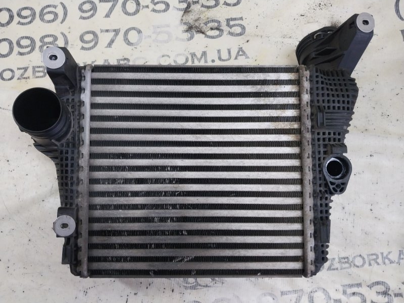 Радиатор интеркуллера правый Macan 2015 95B CTMA Радиатор интеркуллера правый Macan 2015 95B CTMA