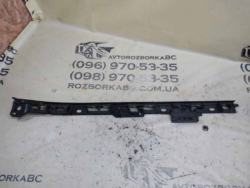 Запчасть кронштейн порога задний правый Porsche Macan 2015 95B CTMA 95B 853 542 A Б/У Кронштейн порога задний правый Porsche Macan 2015 95B CTMA 95B 853 542 A Б/У