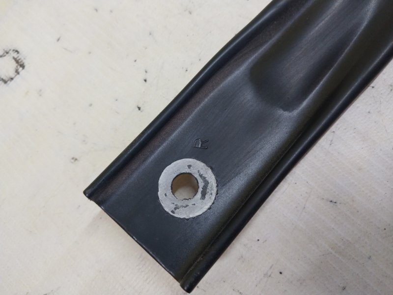 Распорка передних стаканов Porsche Macan 95B CTMA Распорка передних стаканов Porsche Macan 95B CTMA