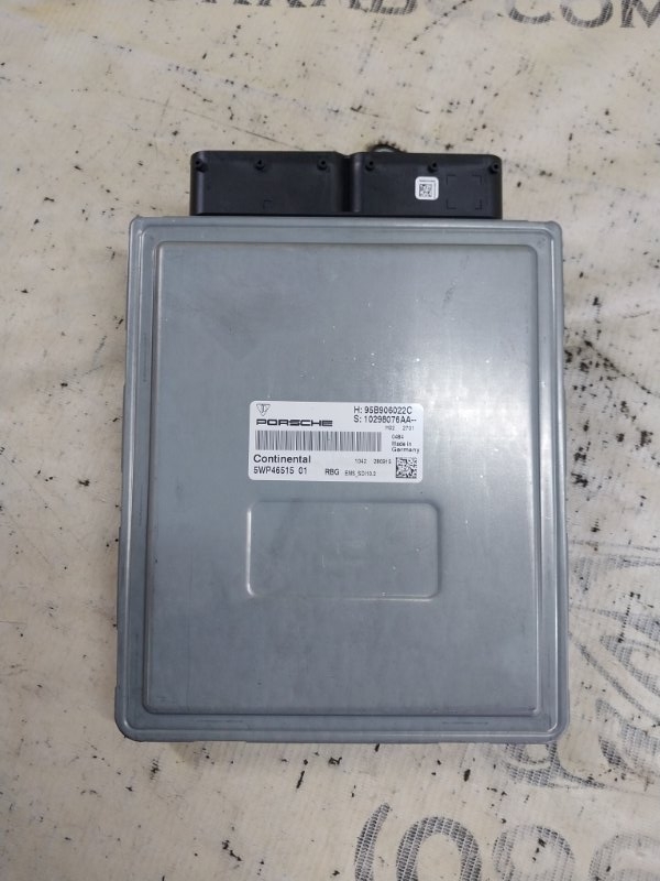 Блок управления двигателем правый Macan 2015 95B CTMA Блок управления двигателем правый Macan 2015 95B CTMA